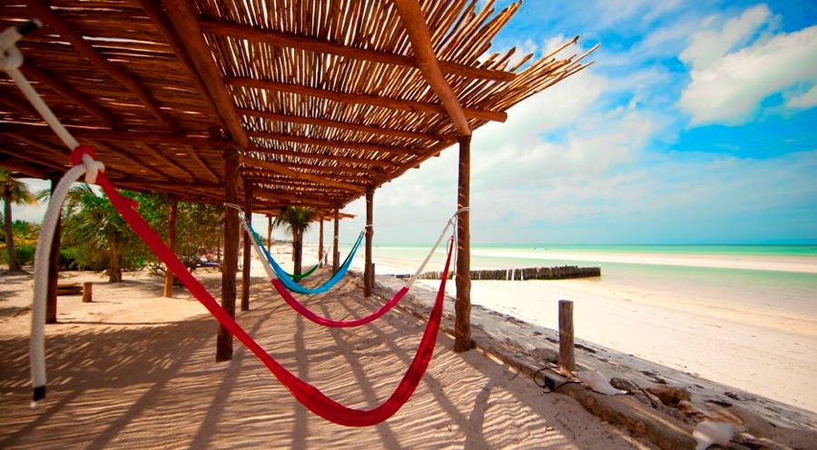 acapulco-chairs-mexico-villas-flamingos-holbox_0005